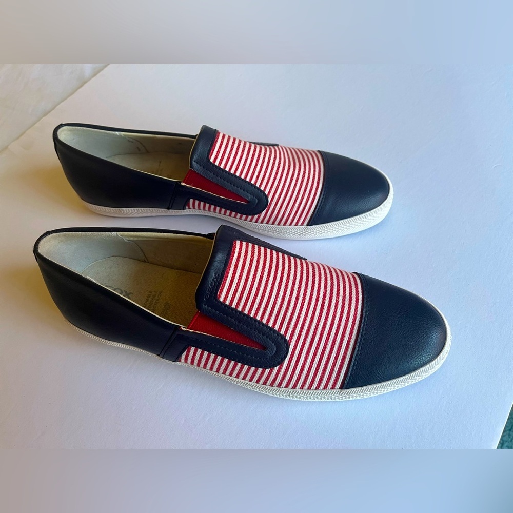 Geox Respira slip on canvas w/ Italian patent leather comfort sneakers s…